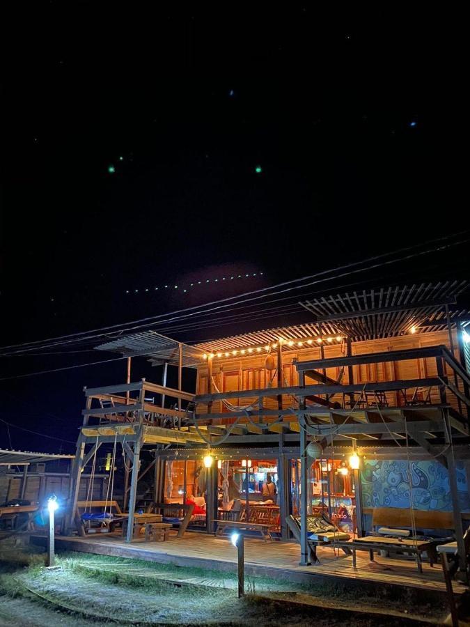 Mar De Fondo Hostel Punta Del Diablo Extérieur photo